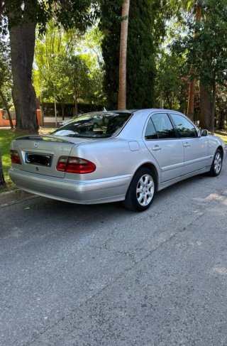 Mercedes-Benz Clase E 2001