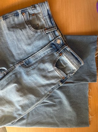 Pantalón vaquero campana Stradivarius - talla 36