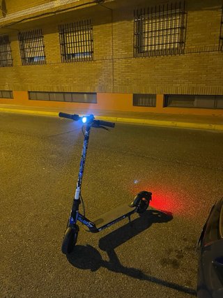 Patinete Eléctrico con Luces LED