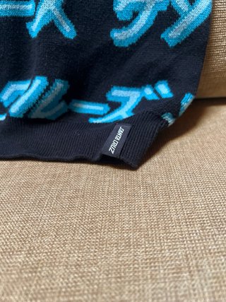 Jersey Santa Cruz con letras en japonés
