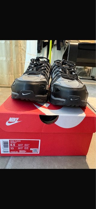 Zapatillas Nike P-6000 Negras y Grises