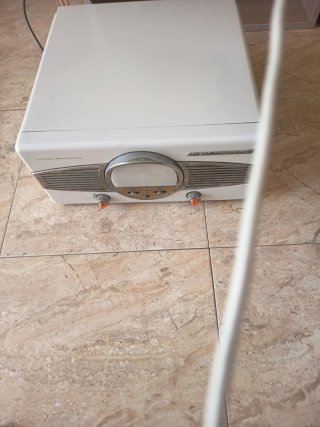 Sistema Radio e Giradischi Bianco