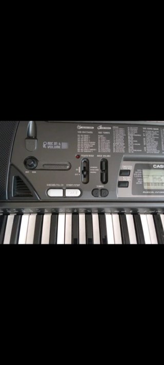Teclado Casio CTK-700 con micrófono