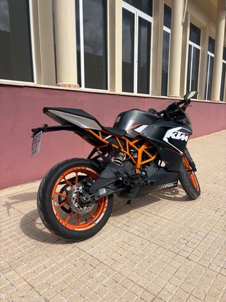 KTM RC 125 Sportbike 2015
