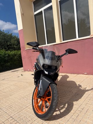 KTM RC 125 Sportbike 2015
