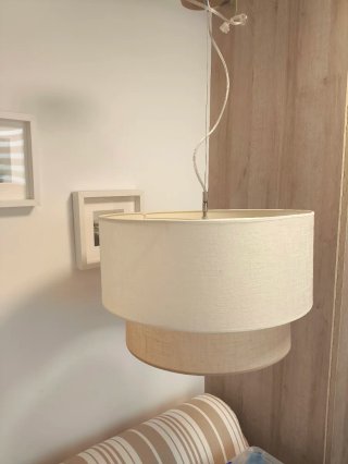 Lámpara de techo Marinisa tela beige y blanca