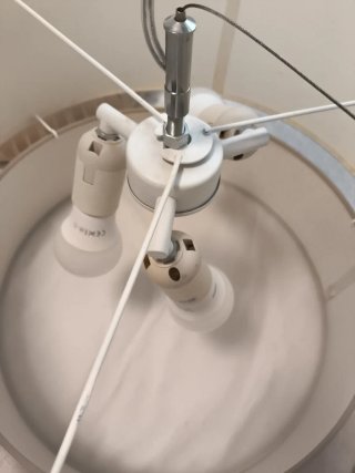 Lámpara de techo Marinisa tela beige y blanca