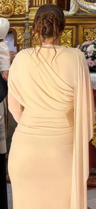 Vestido beige usado una vez