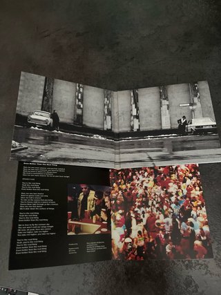 CD  U2 ACHTUNH BABY