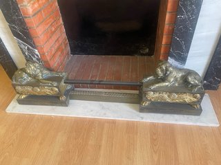 Dos Perros de Bronce para Chimenea