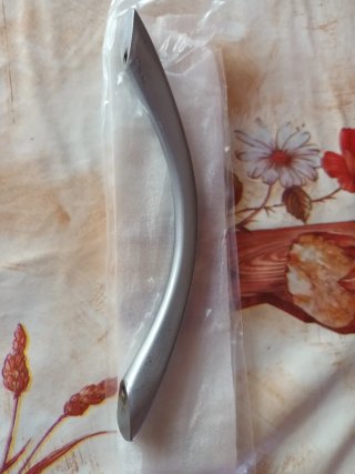 Tiradores para puertas de cocina. Lote de 8 x 10 €