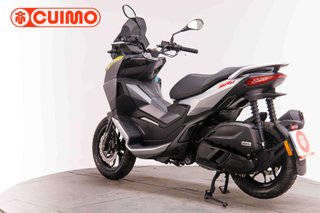 APRILIA SR GT 125