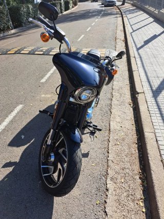 Harley Davidson Softail Sport Glide Negra