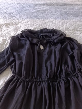 Vestido Negro con Etiqueta