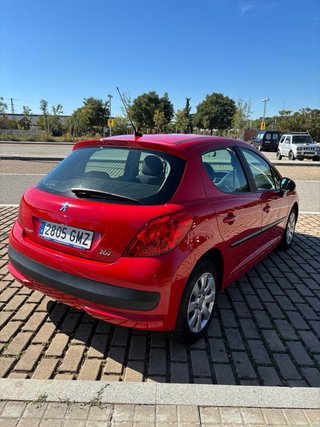 ¡SOLO 98KM! Peugeot 207 1.6HDI 90cv 2009