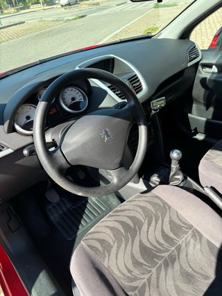 ¡SOLO 98KM! Peugeot 207 1.6HDI 90cv 2009