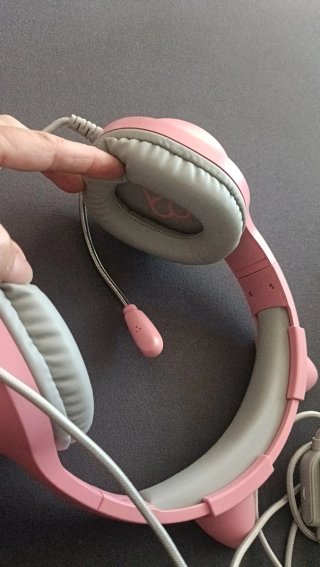 Auriculares gaming rosa con orejas