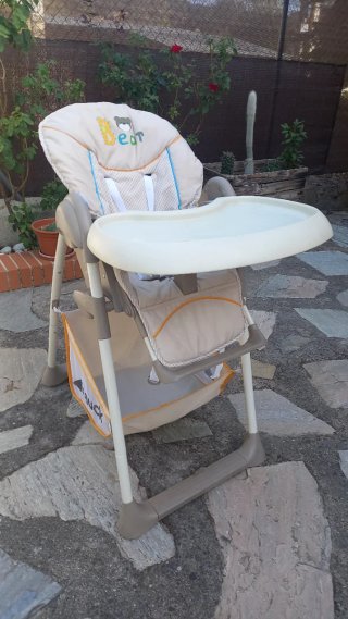 Trona Hauck para Bebé. Incluye cuco de 0-6 meses