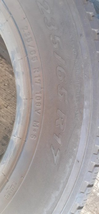 Neumático Pirelli Scorpion 235/65R