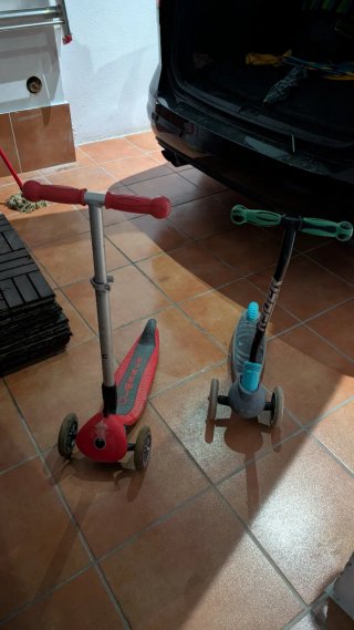 2 Patinetes infantiles