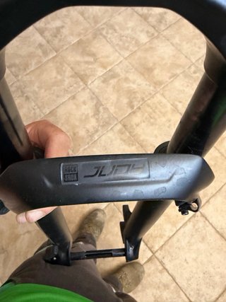 Horquilla RockShox Judy 100mm