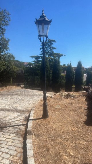 Lote de 8 farolas de hierro forjado marca salt