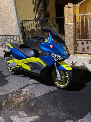 Gilera GP 800