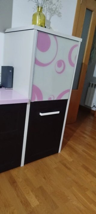 Mueble de Salón Marrón y Rosa
