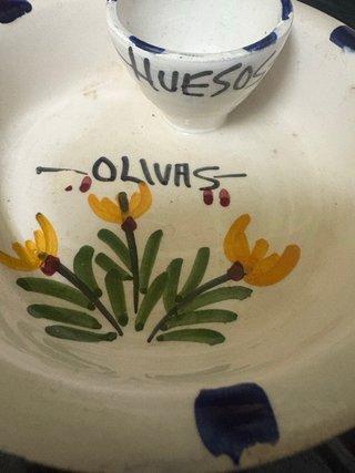 Plato aceitunero cerámica pintado a mano