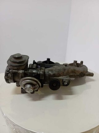 Volkswagen 03g129713 colector passat berlina 20727
