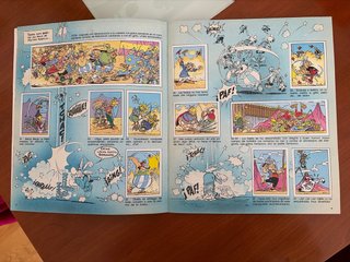 Álbum cromos Asterix con poster central Panini