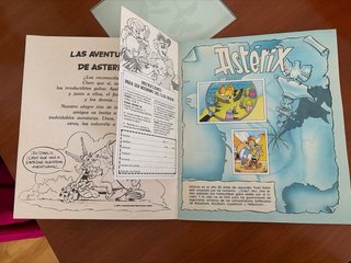 Álbum cromos Asterix con poster central Panini