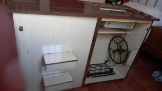 Máquina de coser Wertheim, con mueble clásico
