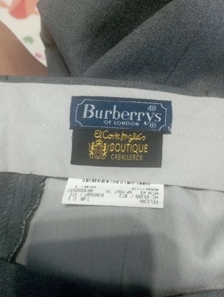 Pantalón de traje Burberry gris talla 48