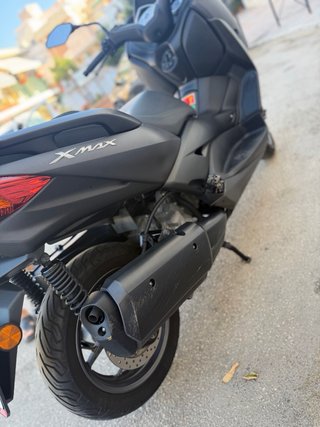 Yamaha XMAX 300 Negra