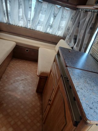 Caravana Adria Mystra 430