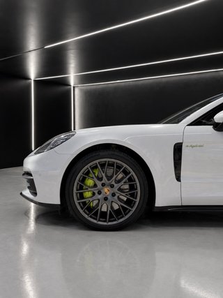 PORSCHE PANAMERA 4 E-HYBRID