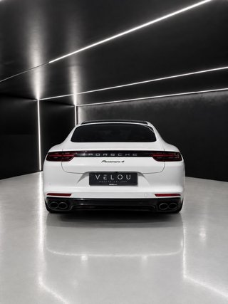 PORSCHE PANAMERA 4 E-HYBRID