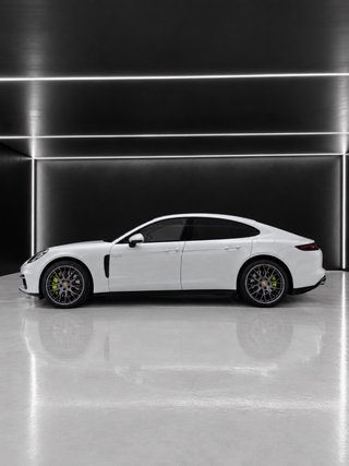 PORSCHE PANAMERA 4 E-HYBRID