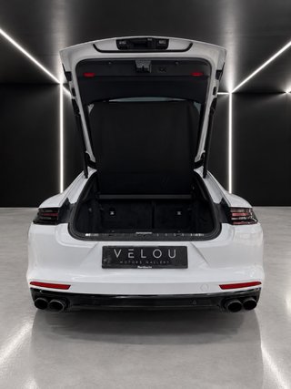 PORSCHE PANAMERA 4 E-HYBRID