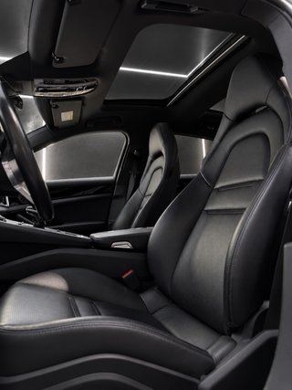 PORSCHE PANAMERA 4 E-HYBRID
