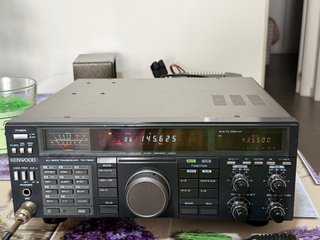 Kenwood TS-790E VHF/UHF ( Tiene subtonos )