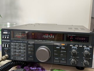 Kenwood TS-790E VHF/UHF ( Tiene subtonos )