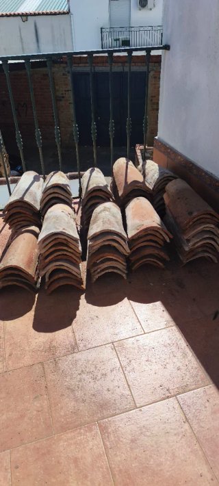 Tejas Árabes Antiguas de Barro