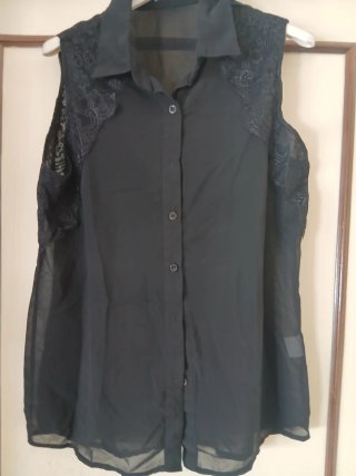 Camisa negra semitransparente con encaje XL