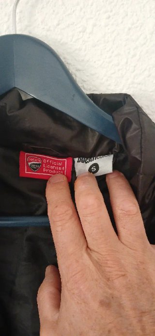 Chaqueta Ducati Plumas Negra