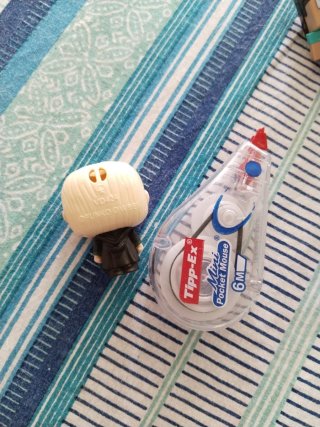 Lote 3 Figuras Kinder Joy: Minecraft, HP, Jurassic