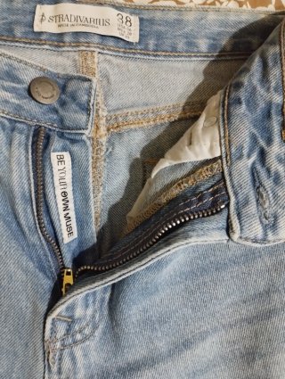 Jeans Bershka strappati blu