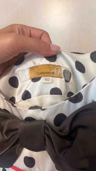 Vestido de lunares con lazo