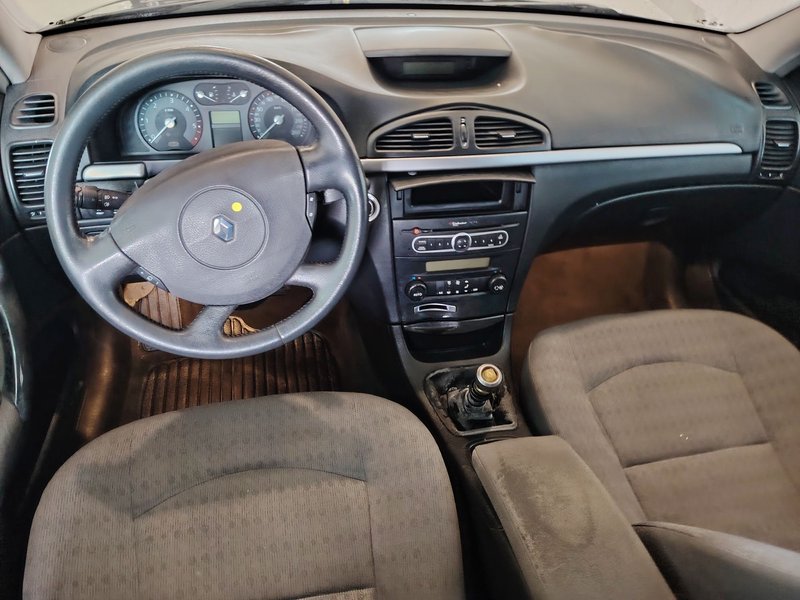 Renault Laguna 1.9 dCi Confort Dynamique 2005, foto 9